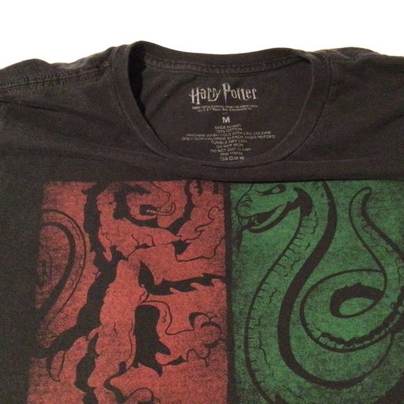 Harry Potter Hogwarts Black Crew Neck T-shirt Size Med - Picture 2 of 2